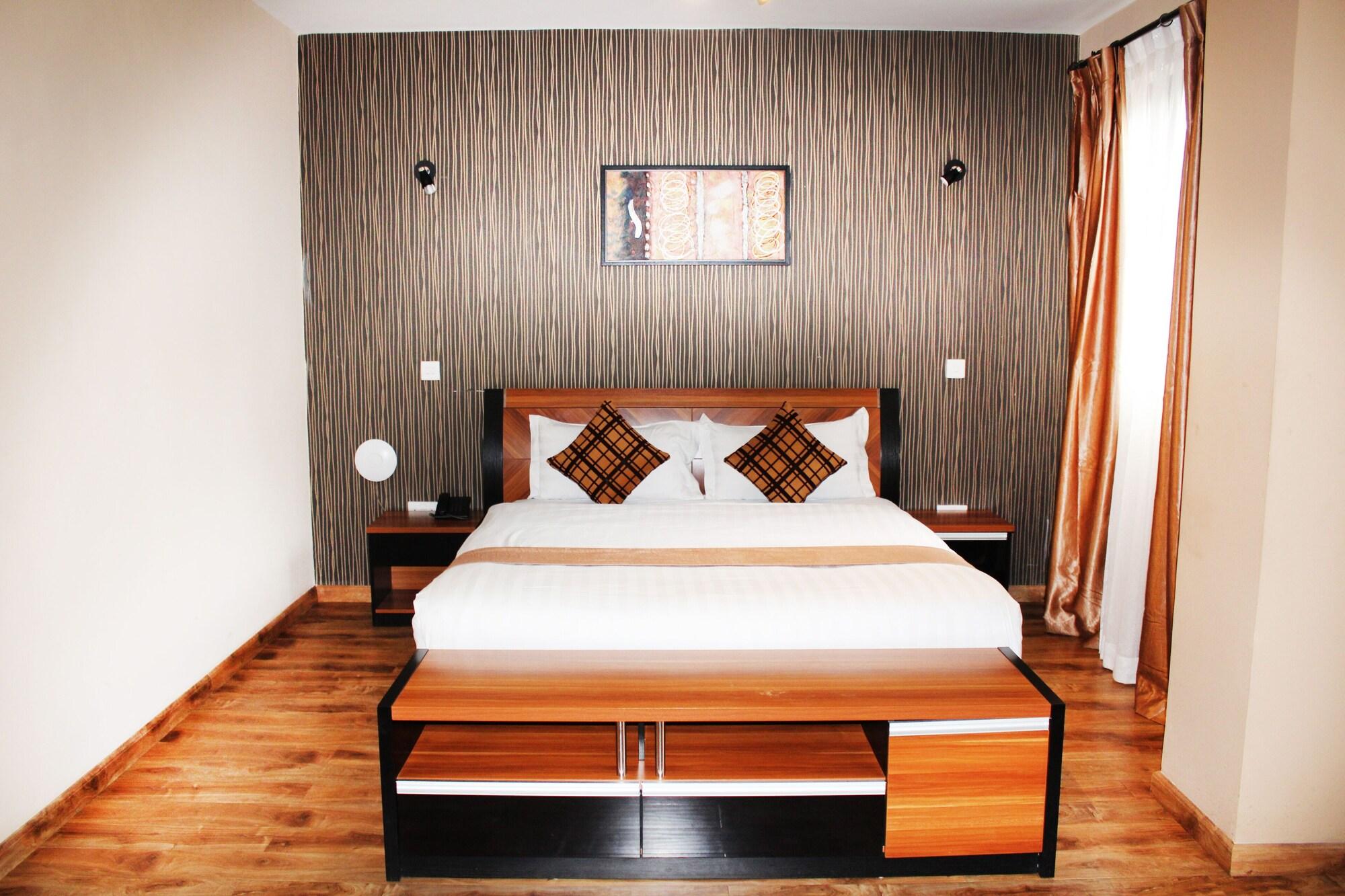 We Hotel And Suites Nairobi Buitenkant foto