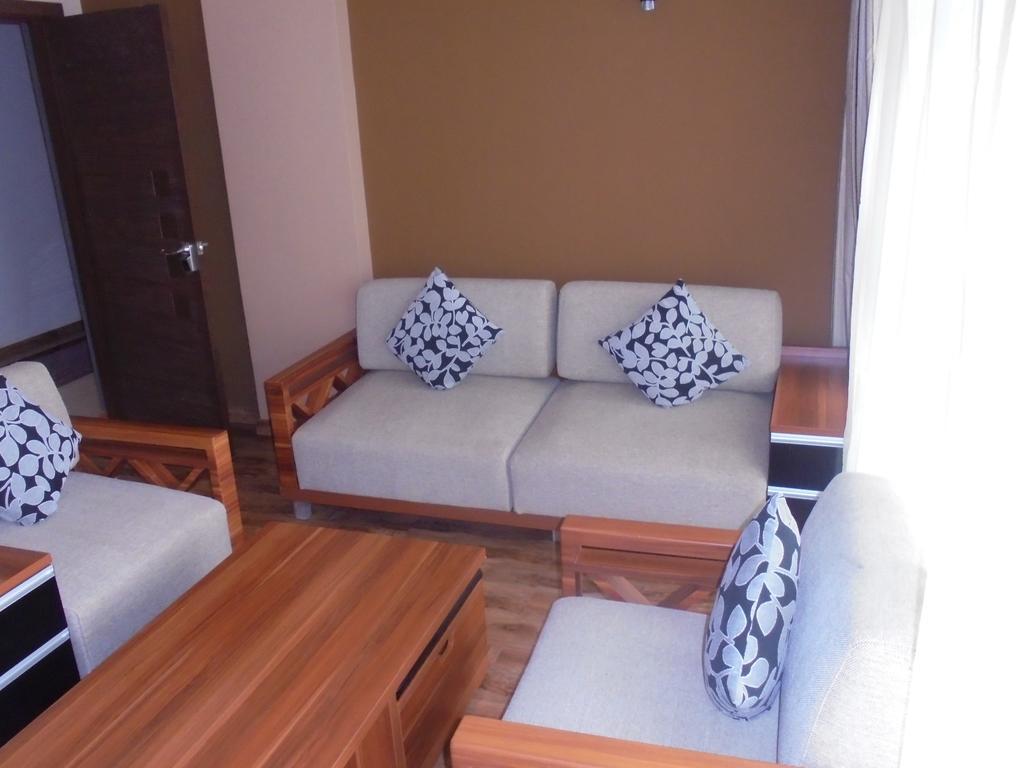 We Hotel And Suites Nairobi Buitenkant foto
